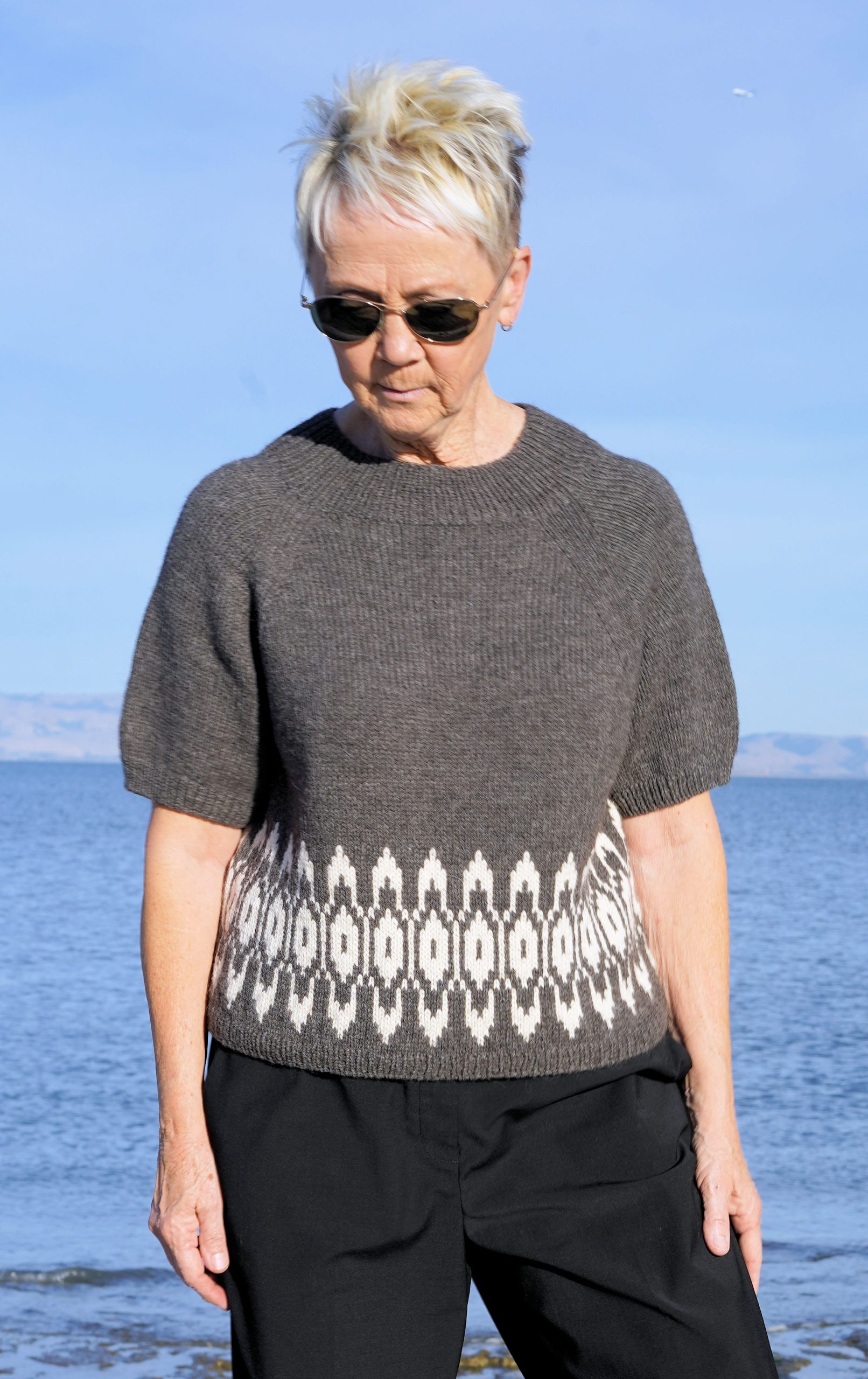 Fia Knitting Pattern